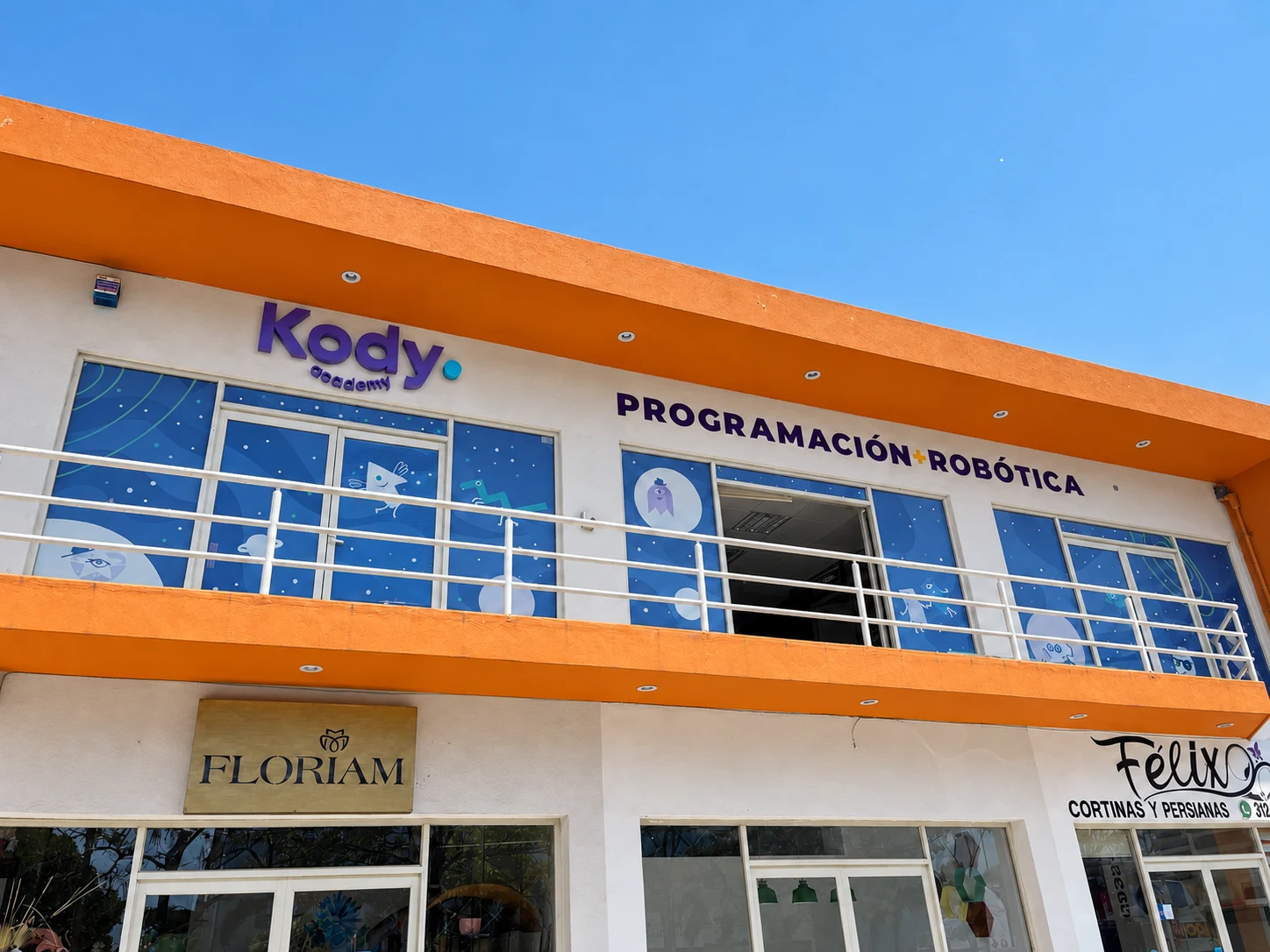 Fachada de Kody Academy Colima