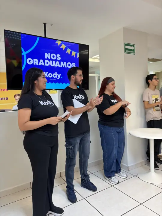 Equipo de mentores Kody durante una ceremonia