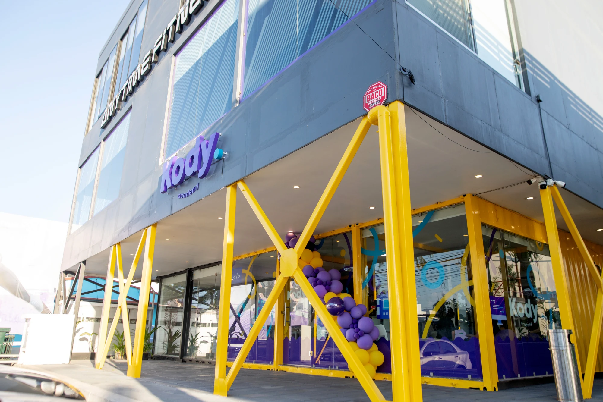 Fachada de Kody Academy Manzanillo